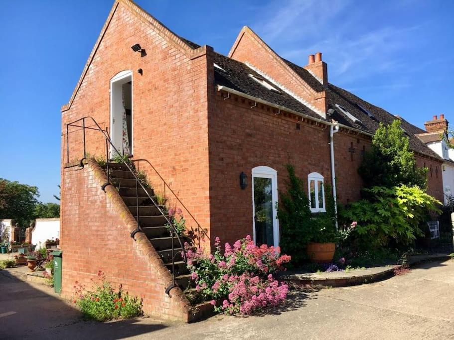 Cottage Barn Conversion On Working Farm Worcester Exterior photo